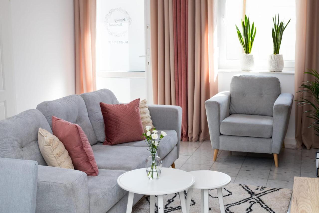 Apartament Mietowy Rumianek Lwowek Eksteriør bilde